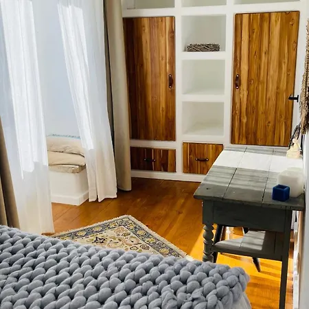 Grande Maison Familiale Centre Village Aldeia de Irmãos